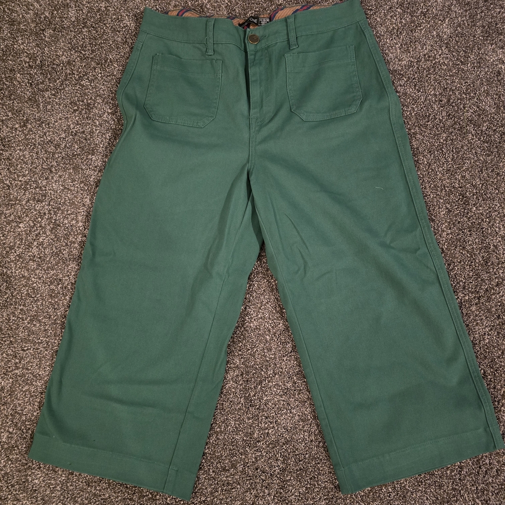 One 5 One Green Wide-Leg Crop Pants Inseam 20in